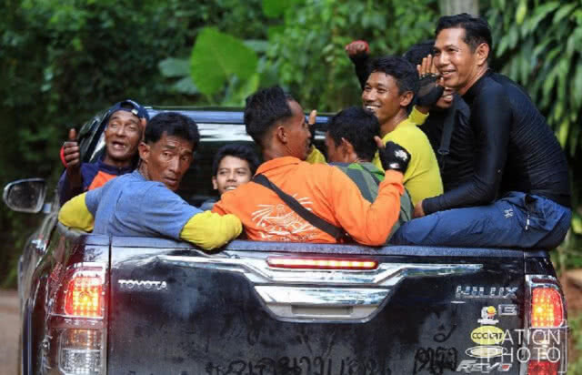 ทีมรังนกจากลิบงยังไม่ท้อ - มุดโพรงพรุนแต่ยังไม่เจอรูเชื่อม