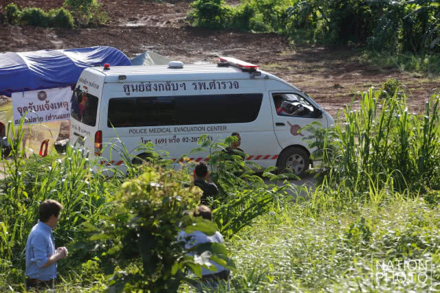 เคลื่อนย้าย หมูป่าคนที่ 5 ส่งรพ.เชียงรายแล้ว!!!