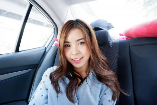 "ตาหวาน BNK48" ทนไม่ไหว!! โอตะดักถ่ายรูปหน้าห้องน้ำ