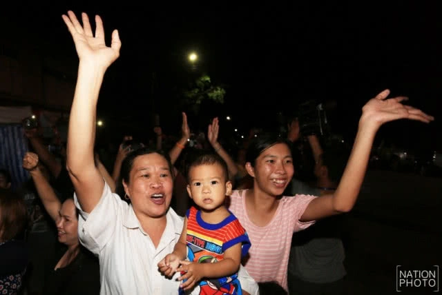 ภารกิจสุดท้าย พา 13 หมูป่ากลับสู่อ้อมอก