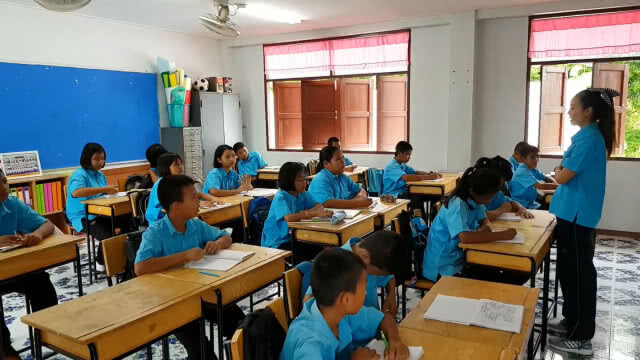 นร.บ้านท่าหลวง ถอดบทเรียน 13 หมูป่าติดถ้ำ
