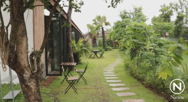 "บ้านนาคาเฟ่" ร้านอาหารดังกลางทุ่งเมืองอุดร