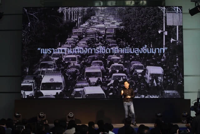 ​ดีแทคฉลองคลื่นใหม่ "dtac TURBO" แบบเป็นทางการ ใหญ่กว่า ล้ำกว่า ลื่นกว่า ด้วยข้อเสนอพิเศษ จนต้องเฮ !