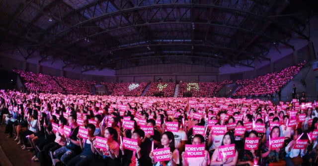 แฟนคลับสุดแฮปปี้! ร่วมงานแฟนมีตติ้ง 'ยุนอา' ที่ไทย