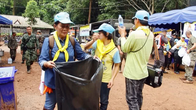 คารวะด้วยใจ ฮีโร่นอกจอ...ผู้ปิดทองหลังพระ!