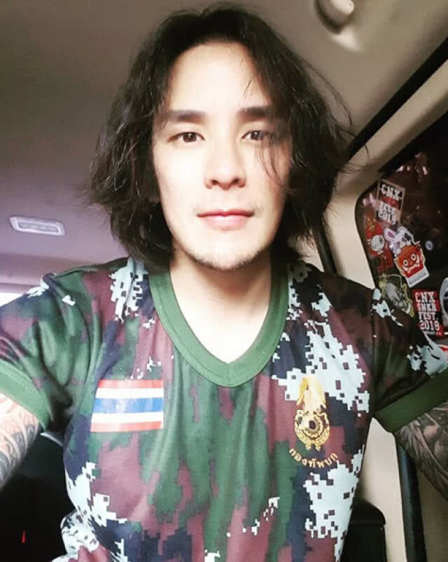 "แทค ภรัณยู" โพสต์เตือนสติ "อย่าลืมคนที่ทุ่มเทช่วย"