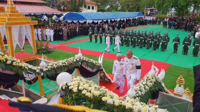 พิธีพระราชทานเพลิงศพ "นาวาตรีสมาน กุนัน"