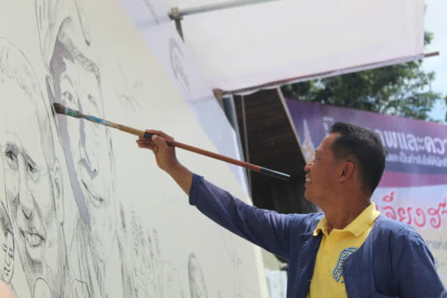 ศิลปินเชียงรายรวมตัววาดภาพ เหตุการณ์ช่วยเหลือ 13 หมูป่า