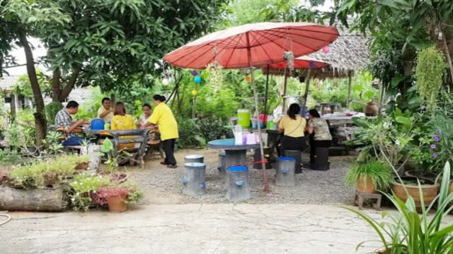 สาวพิมายโบกลาเมืองกรุง กลับบ้านเกิด ขายก๋วยเตี๋ยว 10 บาท