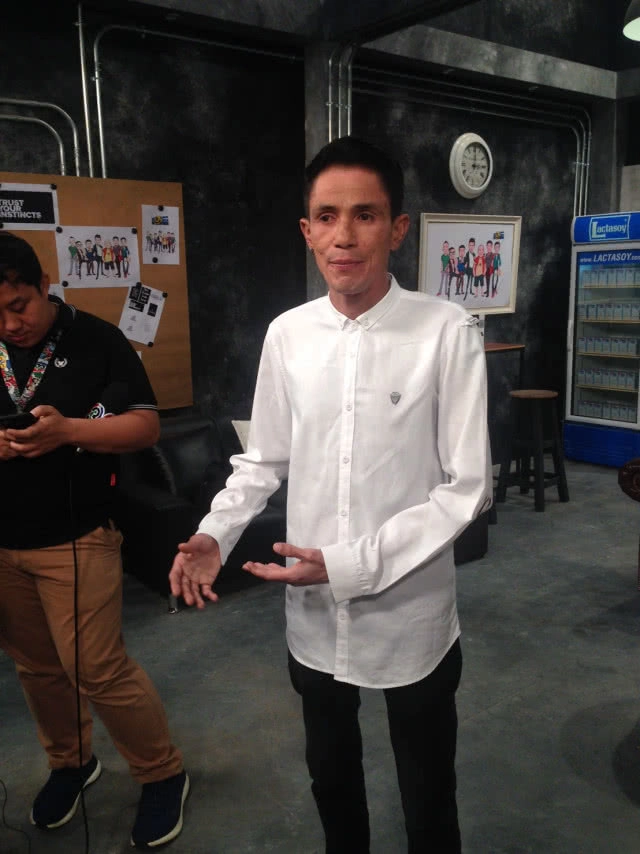 "โรเบิร์ต สายควัน" วอนหยุดแชร์ข่าวปลอม ยันเลิกยาเสพติดมา 20 ปีแล้ว!!!