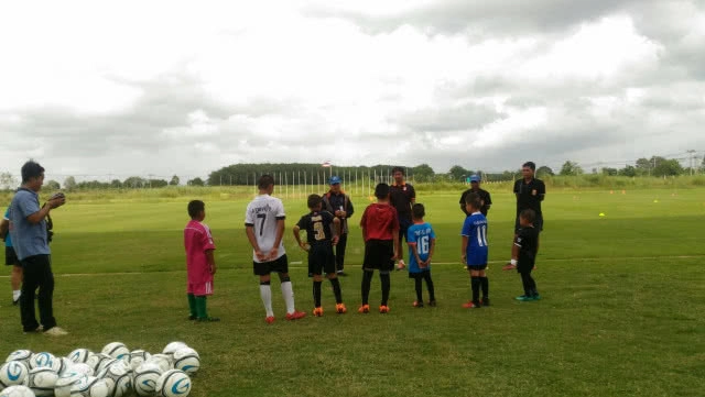สโมสรพัฒนาเอฟซี เปิดสอนฟุตบอลขั้นพื้นฐาน ให้เยาวชน