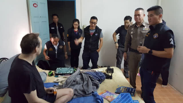 จับ "ชายอังกฤษ" ครูสอนภาษามีภาพลามกเด็กไว้ในครอบครอง