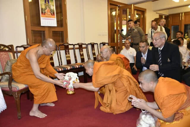 สมเด็จพระสังฆราชฯ ทรงโปรดให้ครูบาบุญชุ่ม เข้าเฝ้า