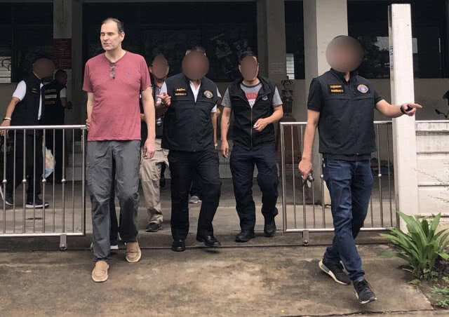 จับ "ชายอังกฤษ" ครูสอนภาษามีภาพลามกเด็กไว้ในครอบครอง