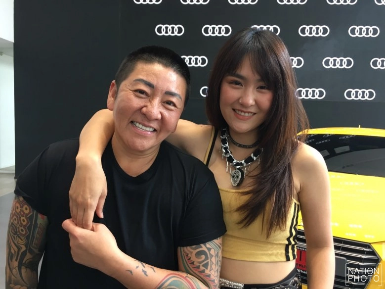 "ป๋าต๊อบ" ควง "ปีใหม่" เผยโมเมนต์ ขอแต่งงานรอบ 2