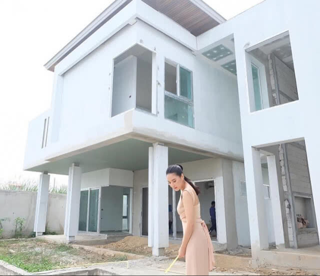 "โบวี่" ยอดกตัญญู ซื้อที่ดินหลักล้าน!!! เซอร์ไพรส์วันเกิดคุณแม่