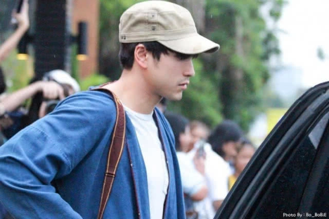 "ณเดชน์" แจงดราม่าใส่"ม่อฮ่อม"ไปร่วมงานรับปริญญา "คิมเบอร์ลี่"