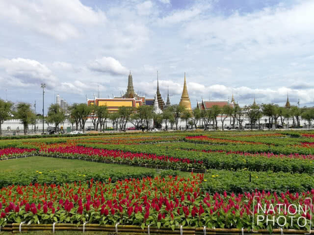 สมพระเกียรติ! ปรับภูมิทัศน์ท้องสนามหลวงเตรียมงานวันเฉลิมพระชนมพรรษาสมเด็จพระเจ้าอยู่หัว (ชมภาพชุด)