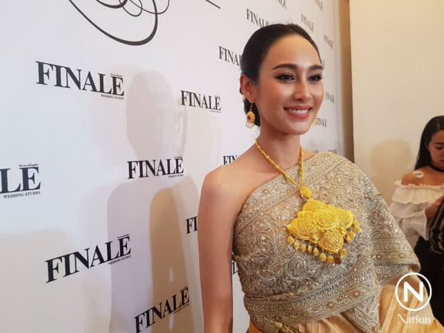 ดีใจได้เป็นผู้ให้! "นาว" ตัดผมสั้นทำวิกให้ผู้ป่วยมะเร็ง