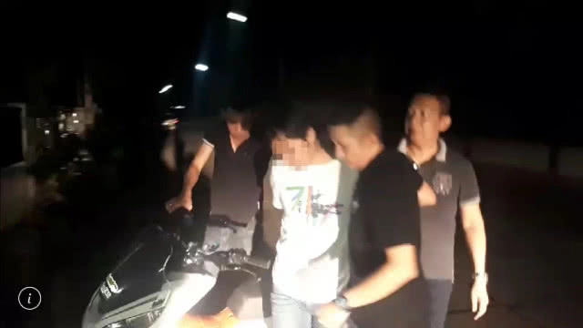 รวบไอ้บาส หน.แก๊งโจรกรรมรถจยย. สารภาพก่อนก่อเหตุ จะท่องคาถาเด็ดแคล้วคลาดตร.จับกุม(มีคลิป)