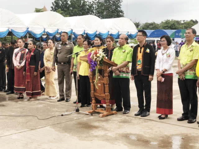 คึกคัก!! งานทุเรียนภูเขาไฟลูกสุดท้ายชายแดนขุนหาญ