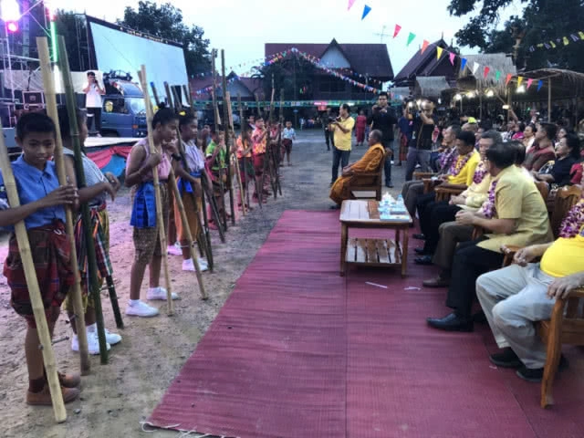 "ศรีสะเกษ" เปิดเที่ยวงานวัด 55 เมืองรอง นักท่องเที่ยวแห่ร่วมกันคึกคัก