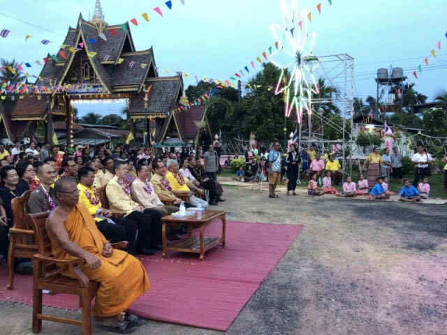 "ศรีสะเกษ" เปิดเที่ยวงานวัด 55 เมืองรอง นักท่องเที่ยวแห่ร่วมกันคึกคัก