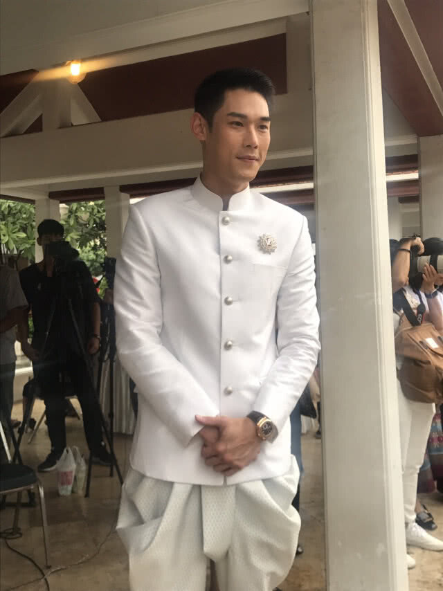 "กัน" สุดปลื้ม!!! ได้เป็นส่วนหนึ่งในขบวน พิธีอัญเชิญพระบรมสารีริกธาตุ (ภาพ)