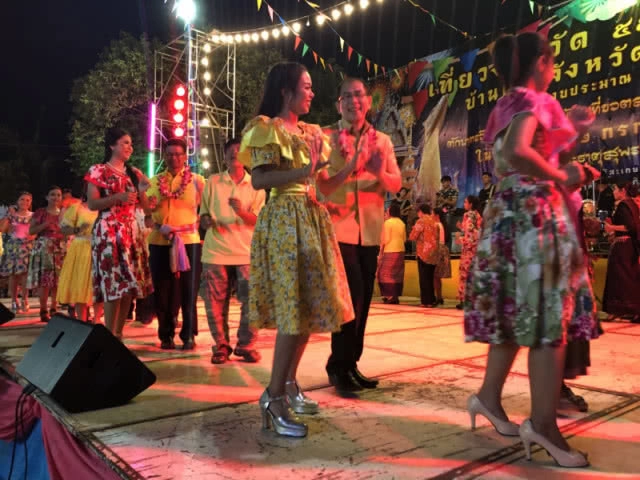 "ศรีสะเกษ" เปิดเที่ยวงานวัด 55 เมืองรอง นักท่องเที่ยวแห่ร่วมกันคึกคัก