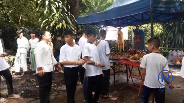 (คลิป) 13หมูป่า"ขอขมา"สิ่งศักดิ์สิทธิ์ถ้ำหลวง