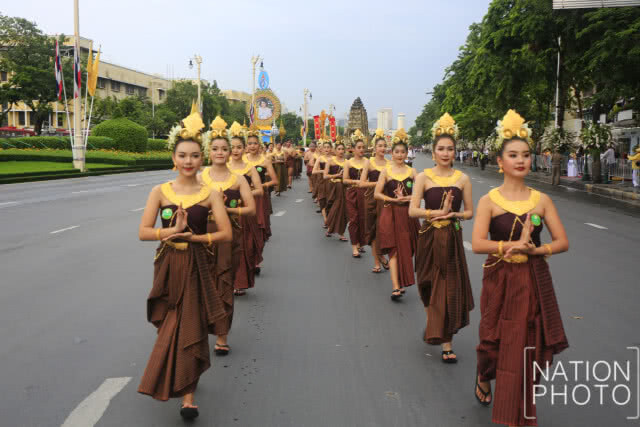 ชม!!! ริ้วขบวน พระบรมธาตุ พุทธศิลป์ แผ่นดินพระทรงธรรม