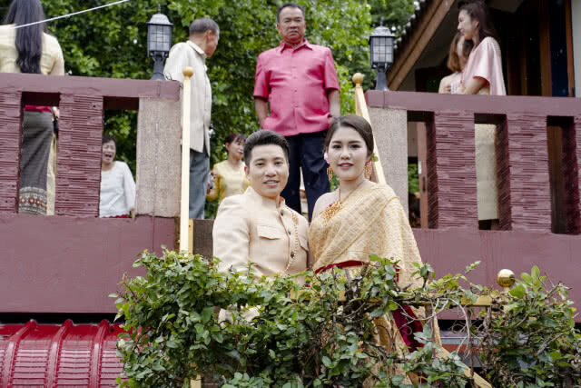 'สาวหล่อจัดงานแต่งหญิง' สุดยิ่งใหญ่ พร้อมสินสอดมากกว่าครึ่งล้าน