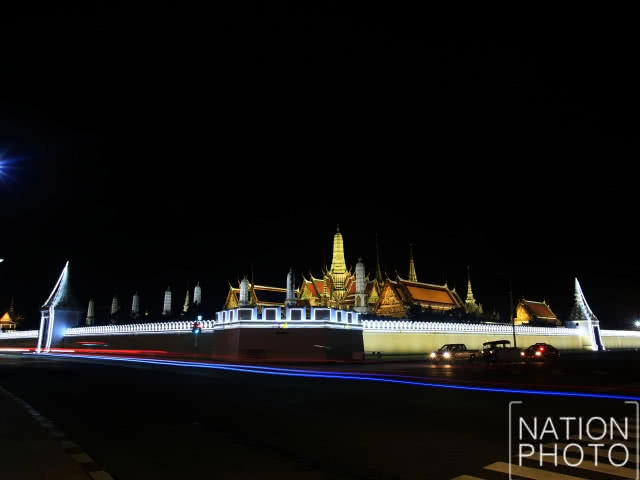 ประดับไฟรอบพระบรมมหาราชวัง สว่างไสวสวยงามมาก