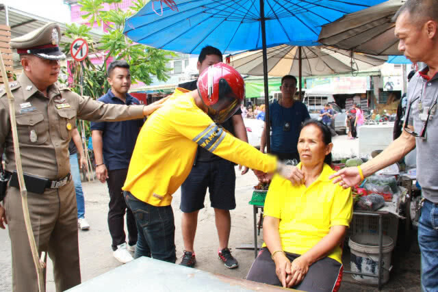 รวบ!! หนุ่มวัย 28 กระชากสร้อยแม่ค้า ตลาดกลางเมืองนางรอง อ้างแค่ต้องการเงินใช้
