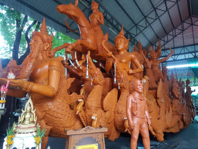 เทียนพรรษาจ่าแซมเสร็จแล้ว!! พร้อมโชว์งานแห่เทียนพรรษา
