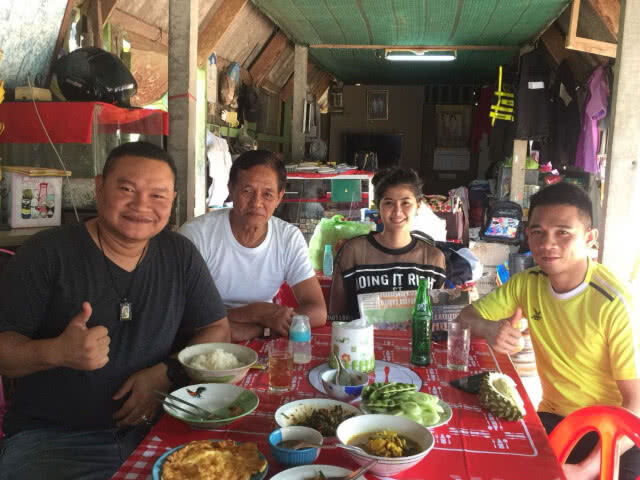 สุดปลื้ม! "เจ้าแหลม" หมั้น "จ่ามดแดง" 5 แสน ทอง 5 บาท