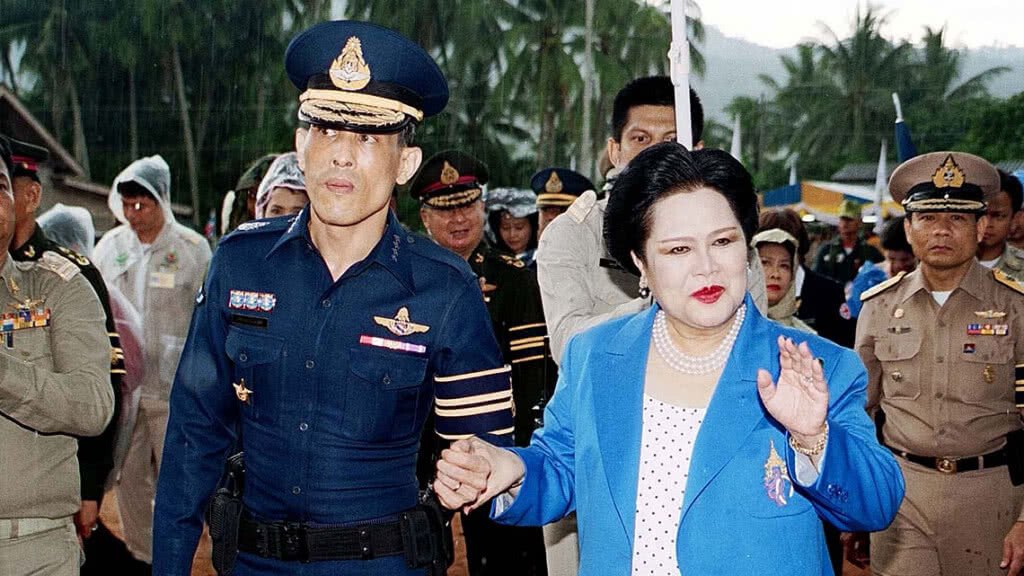 "สมเด็จพระราชินีใน ร.9" พระราชทานคำขวัญวันแม่แห่งชาติ พ.ศ.2561 "สมเด็จพระราชินีใน ร.9" พระราชทานคำขวัญวันแม่แห่งชาติ พ.ศ.2561