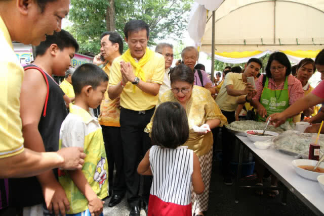 โครงการเฉลิมพระเกียรติ ร.10 จัดโรงทานเลี้ยงประชาชนฟรีทั้งวัน