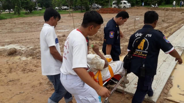 นั่งร้านก่อสร้างหอระฆัง วัดป่าอุบลแก้ว พังถล่ม! บาดเจ็บกว่า 28 ราย