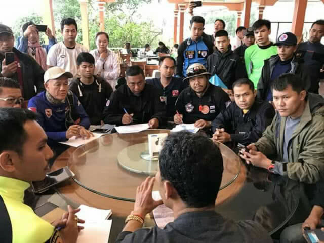 ทีมกู้ภัยไทยเผย บ้านหินลาด บ้านท่าหิน แขวงอัตตะปืออ่วมสุด น้ำมิดหลังคาบ้าน