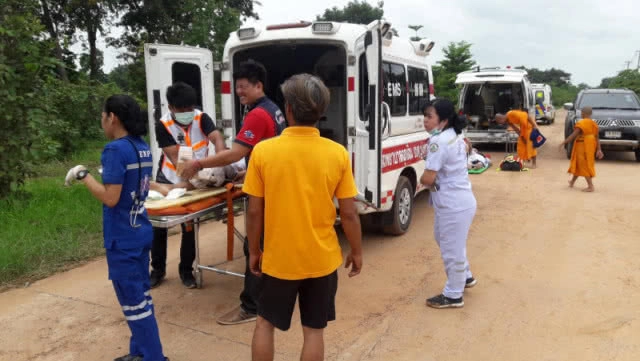 นั่งร้านก่อสร้างหอระฆัง วัดป่าอุบลแก้ว พังถล่ม! บาดเจ็บกว่า 28 ราย