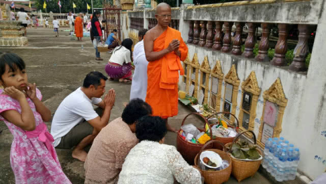 ชาวพุทธชัยภูมิ คึกคัก!! ร่วมทำบุญวิถีชุมชน