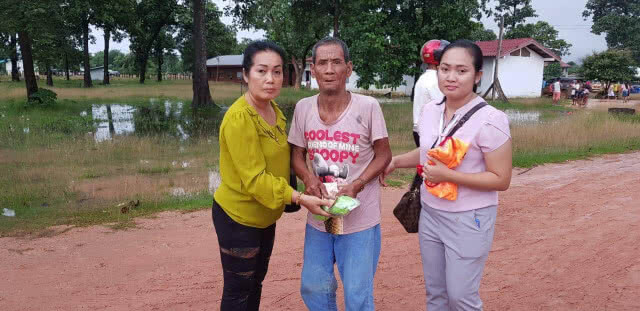 ถึงมือผู้ประสบภัยแล้ว!! สิ่งของจากขอนแก่น-มข.ล็อตแรก