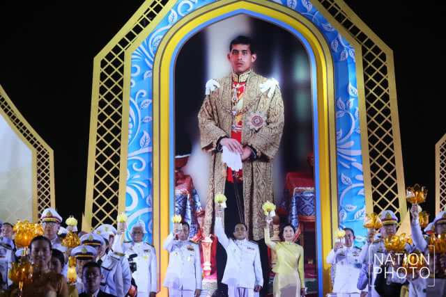 พิธีจุดเทียนถวายพระพรชัยมงคลและถวายราชสดุดีเฉลิมพระเกียรติ สมเด็จพระเจ้าอยู่หัว