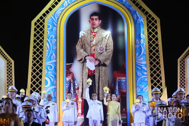 พิธีจุดเทียนถวายพระพรชัยมงคลและถวายราชสดุดีเฉลิมพระเกียรติ สมเด็จพระเจ้าอยู่หัว