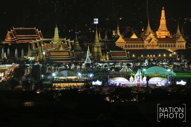 งามอร่ามตา! จุดเทียนถวายพระพรชัยมงคลสมเด็จพระเจ้าอยู่หัว 28 กรกฎาคม 2561 ที่สนามหลวง (ชมภาพชุด)