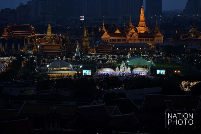 งามอร่ามตา! จุดเทียนถวายพระพรชัยมงคลสมเด็จพระเจ้าอยู่หัว 28 กรกฎาคม 2561 ที่สนามหลวง (ชมภาพชุด)