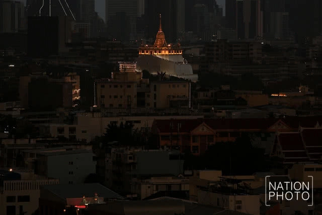 งามอร่ามตา! จุดเทียนถวายพระพรชัยมงคลสมเด็จพระเจ้าอยู่หัว 28 กรกฎาคม 2561 ที่สนามหลวง (ชมภาพชุด)