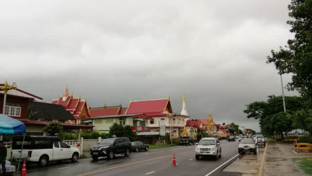 ท่วมแล้ว 8 อำเภอ!!! นครพนมฝนตกต่อเนื่อง