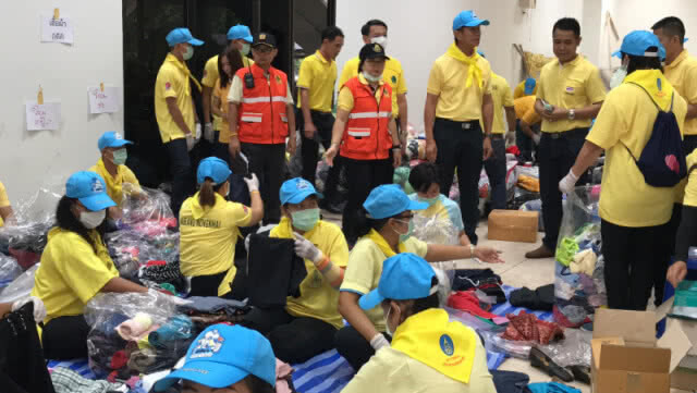 (คลิป) หนองคายคัดแยกข้าวของ เตรียมส่งช่วยเหลือ สปป.ลาว